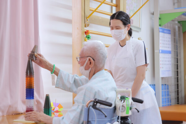 京都府京都市左京区岩倉にある医療法人寿尚会洛陽病院 リハビリテーション科のセラピスト